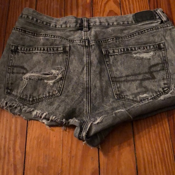 High waisted shorts - Picture 2 of 3